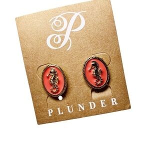 Plunder Nori Stud Earrings